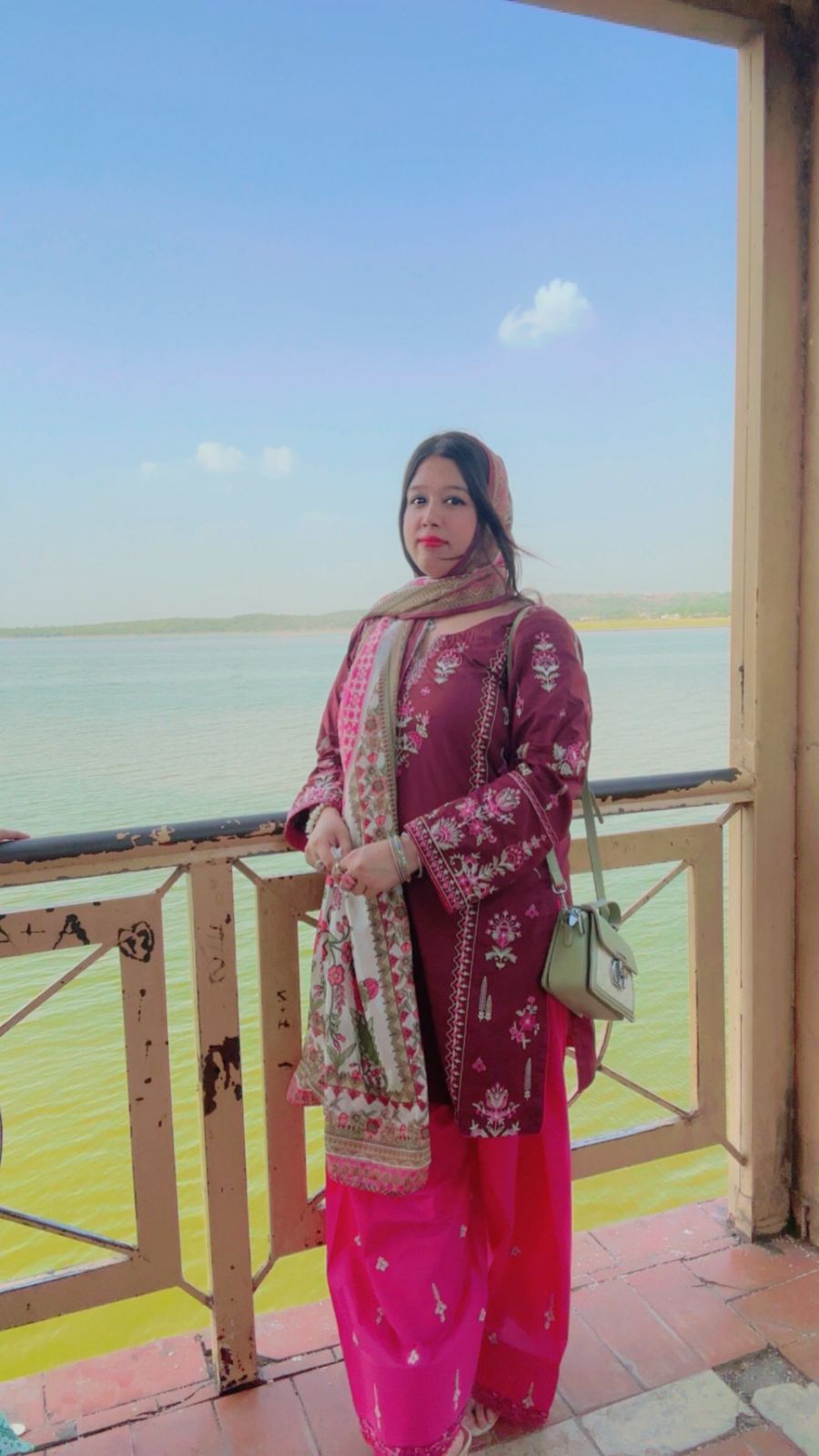 Anam Akhtar