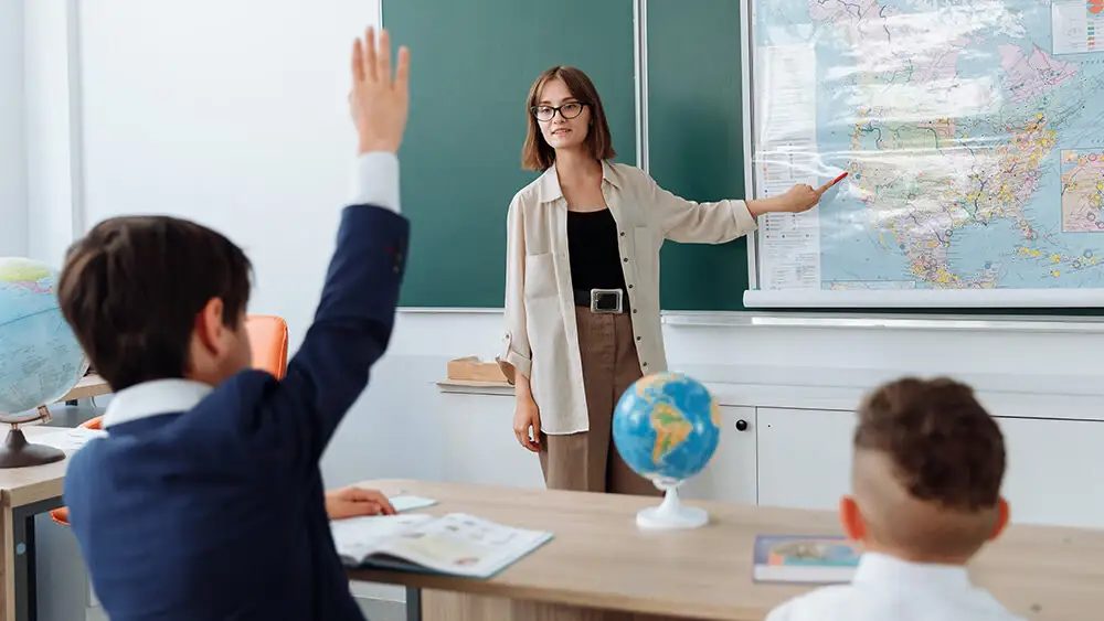 Are You a Teacher's Pet? Why Virtual School Might Be the Fairer Classroom